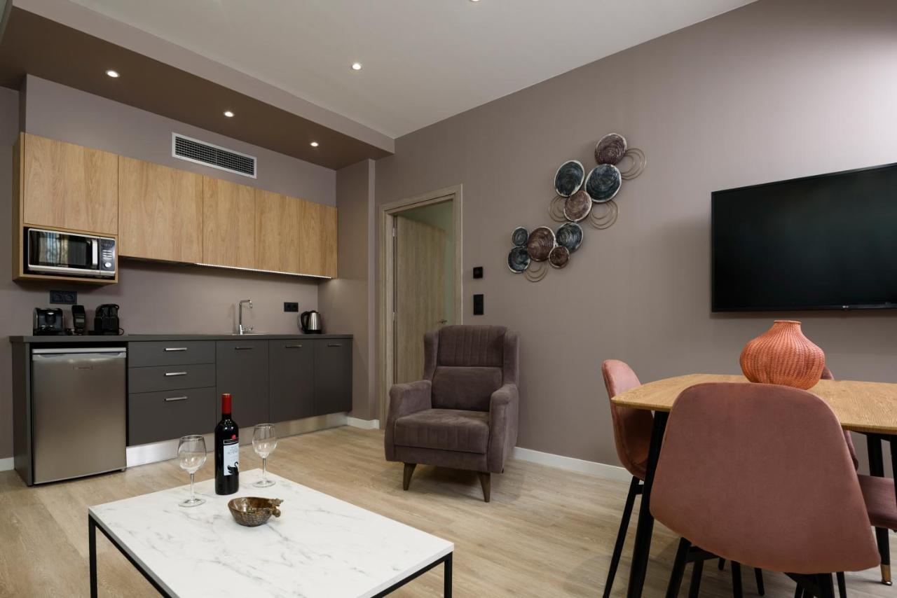 Crossroads Athens By Yha Apartment Екстериор снимка