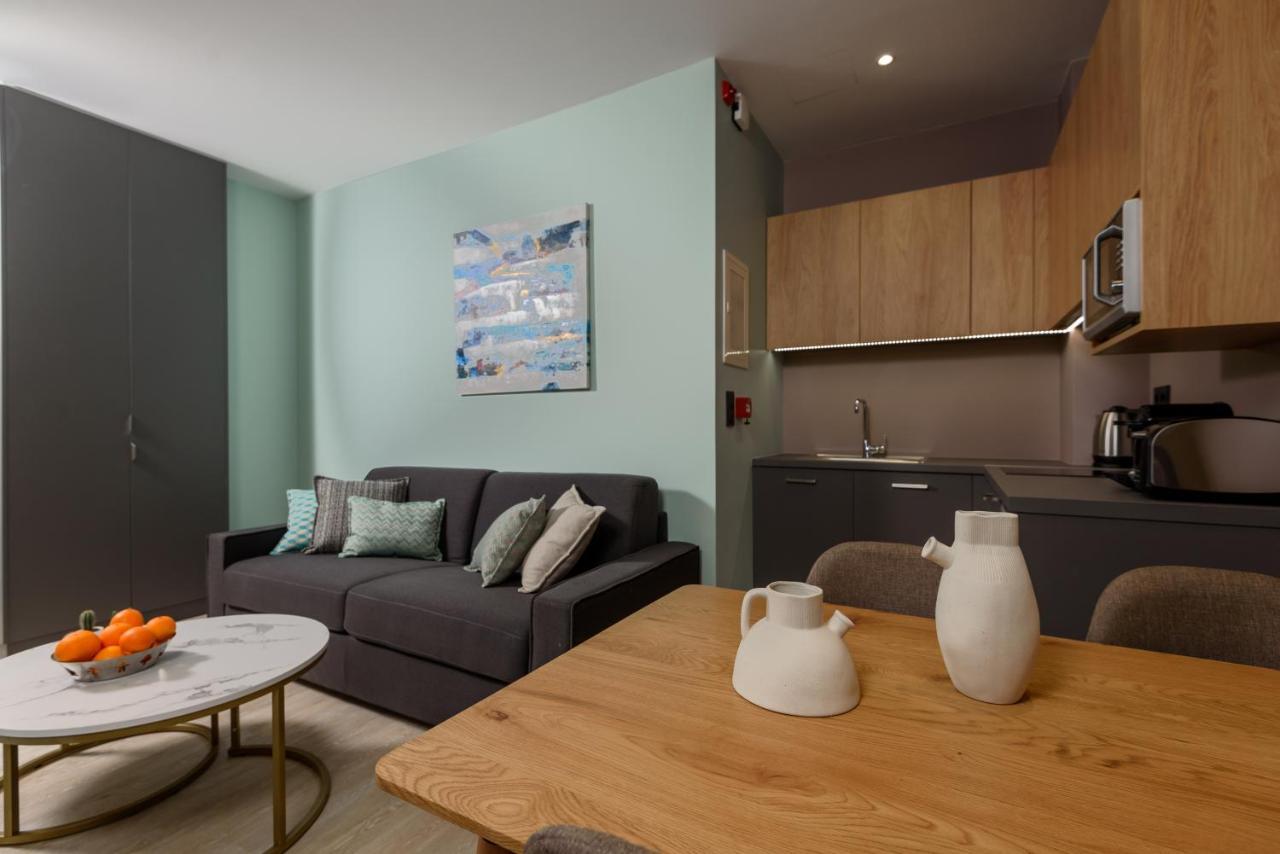 Crossroads Athens By Yha Apartment Екстериор снимка