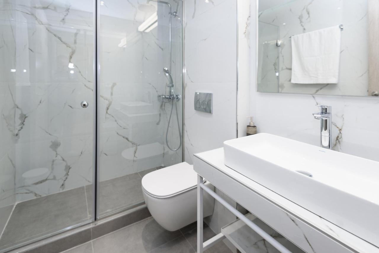 Crossroads Athens By Yha Apartment Екстериор снимка