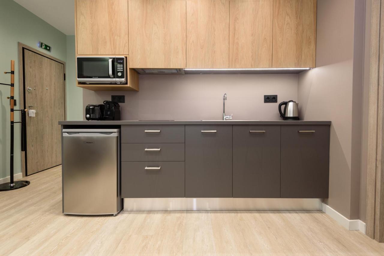 Crossroads Athens By Yha Apartment Екстериор снимка