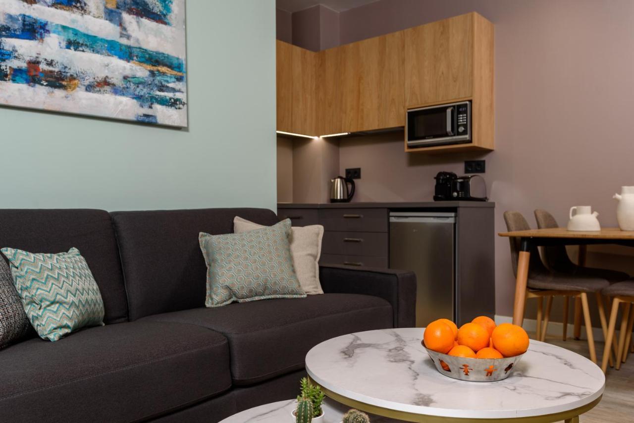 Crossroads Athens By Yha Apartment Екстериор снимка